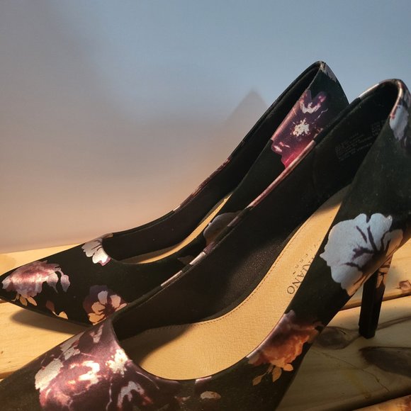 Christian Siriano shoes size 8 - Picture 6 of 11